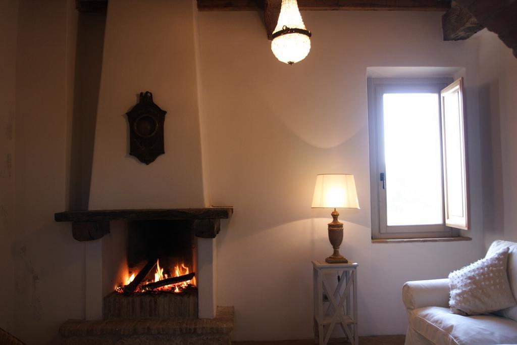Hostal Casarciccia Todi Habitación foto